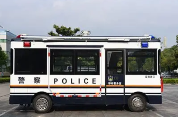 东田广东三防笔记本助力执法车.png